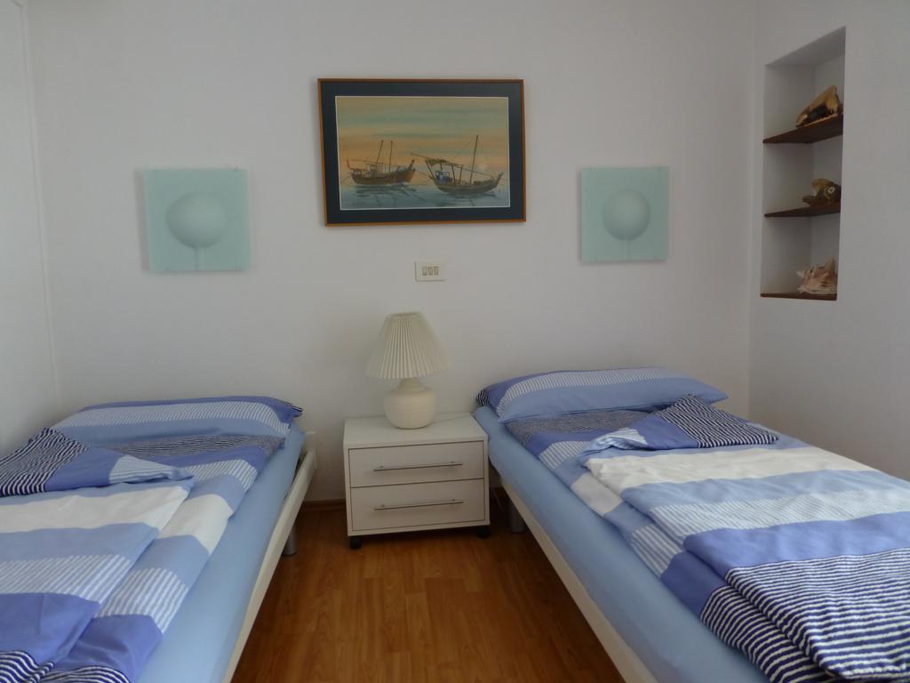 Ferienwohnung Casa Chatelain Ronco sopra Ascona Zimmer foto
